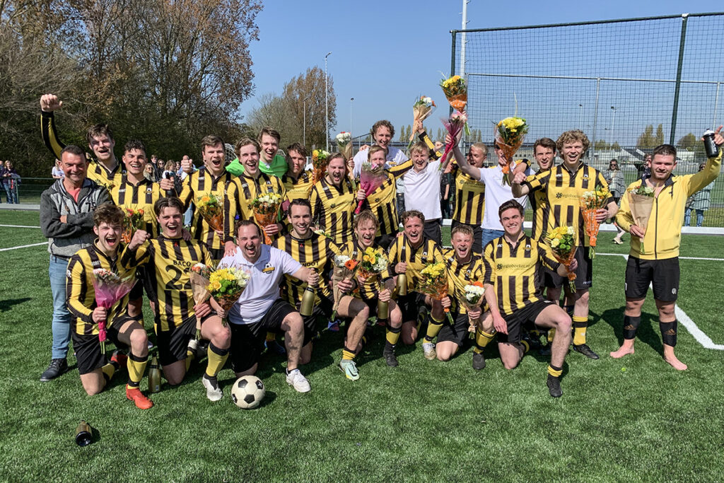 Rijnsburgse Boys 10 Kampioen